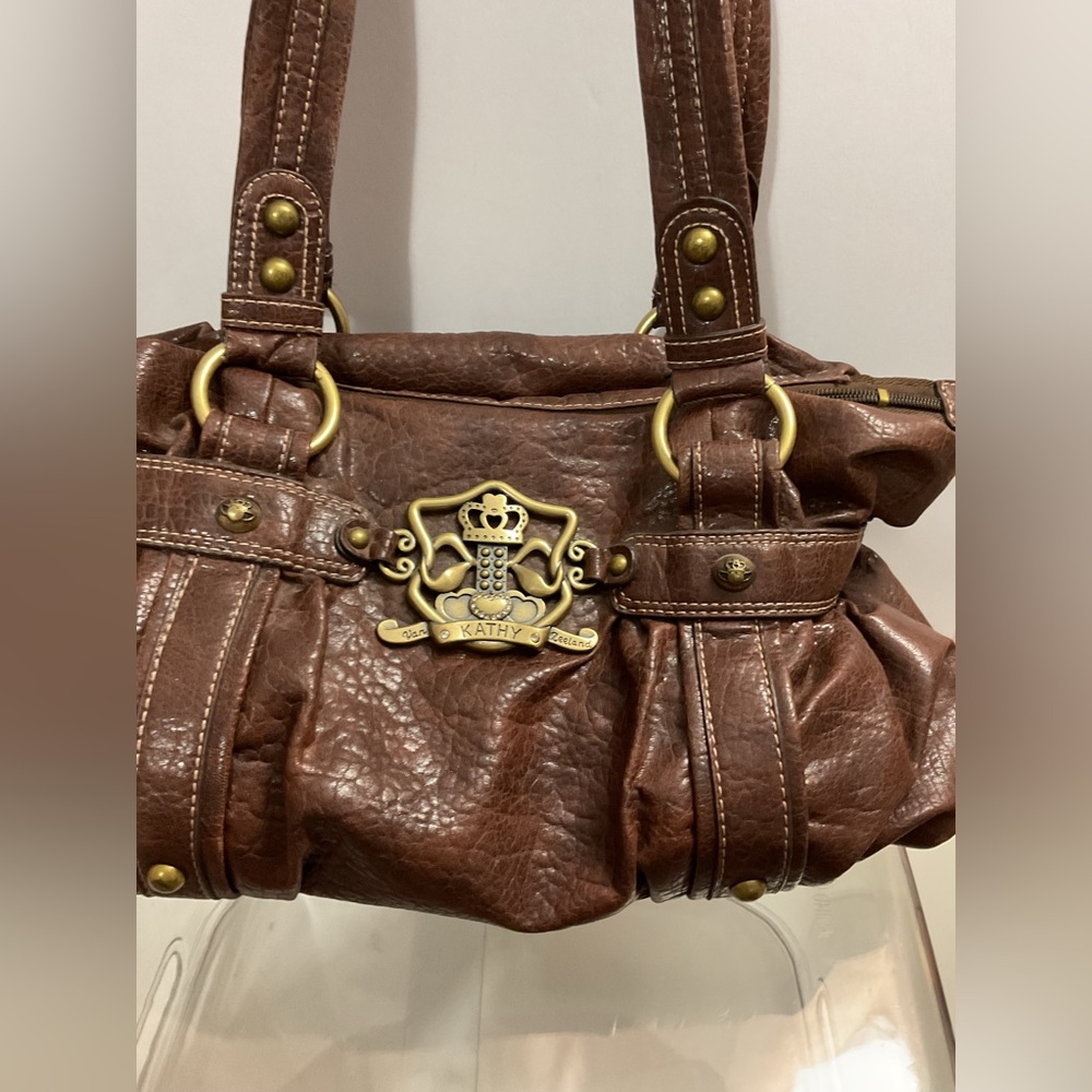 Kathy Van Zeeland Chocolate Shoulder Bag with Brass Details - Picture 2 of 11